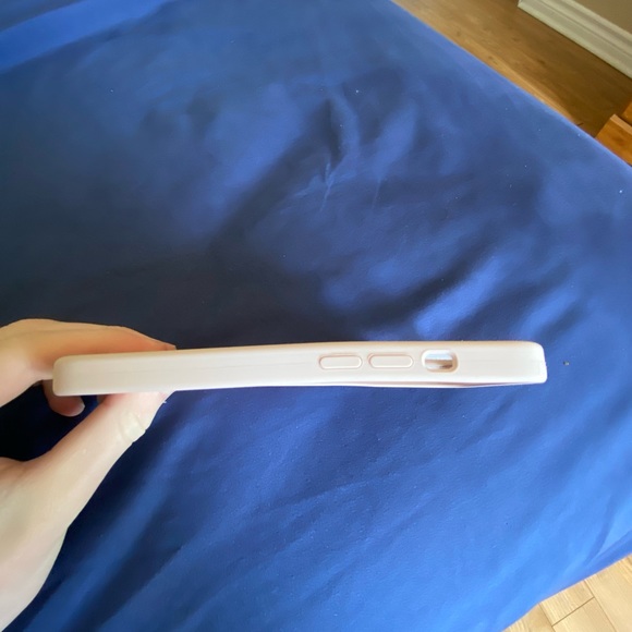 Iphone 12 Case - Picture 6 of 6